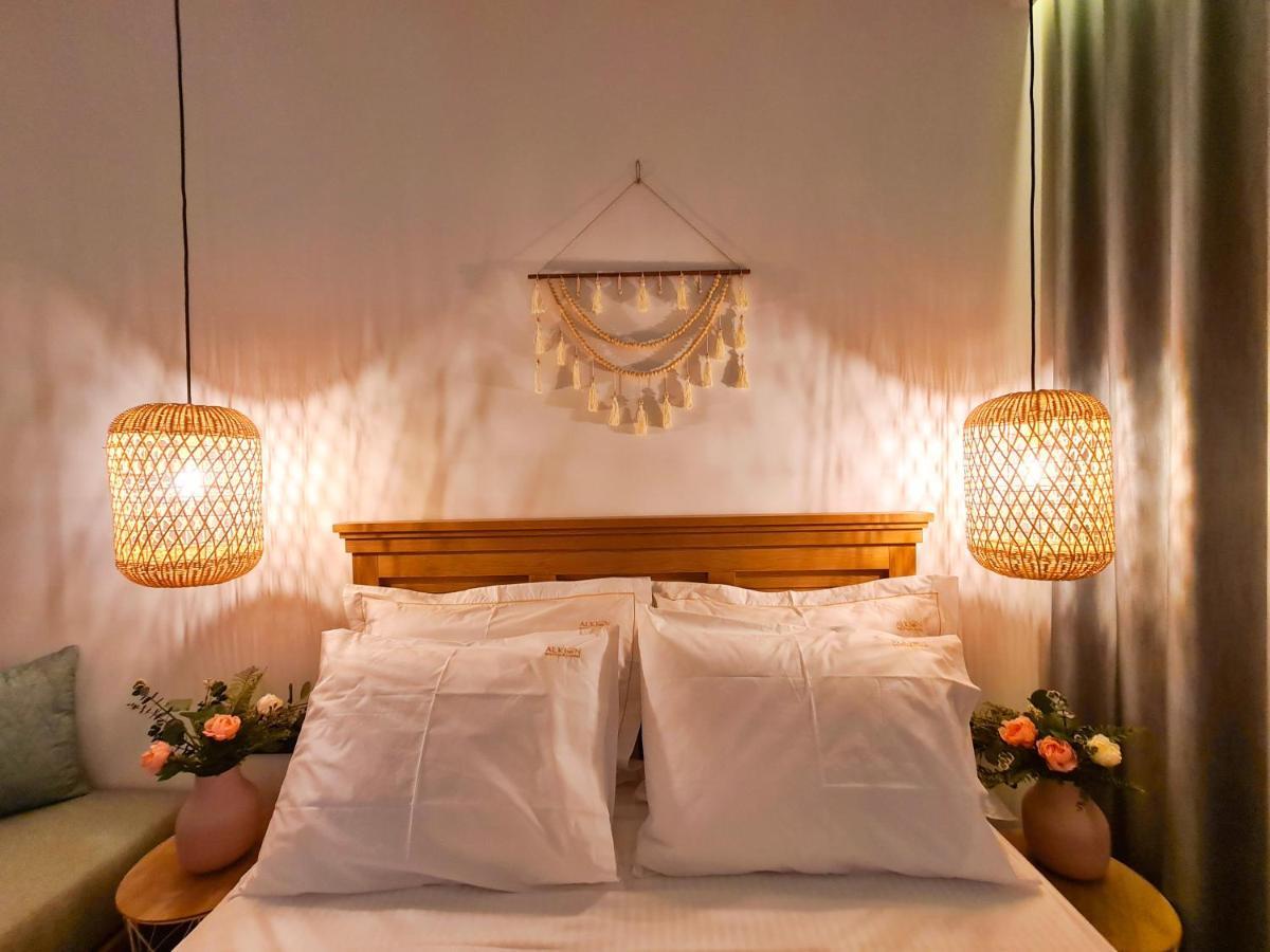 Alkion Boutique Living Aparthotel Vrasná Екстериор снимка