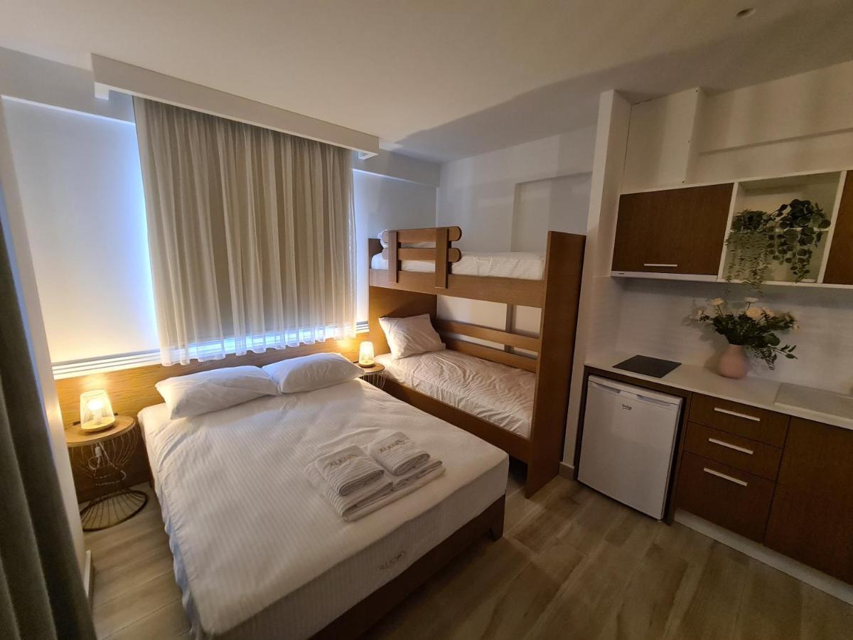 Alkion Boutique Living Aparthotel Vrasná Екстериор снимка