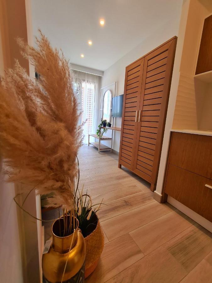 Alkion Boutique Living Aparthotel Vrasná Екстериор снимка